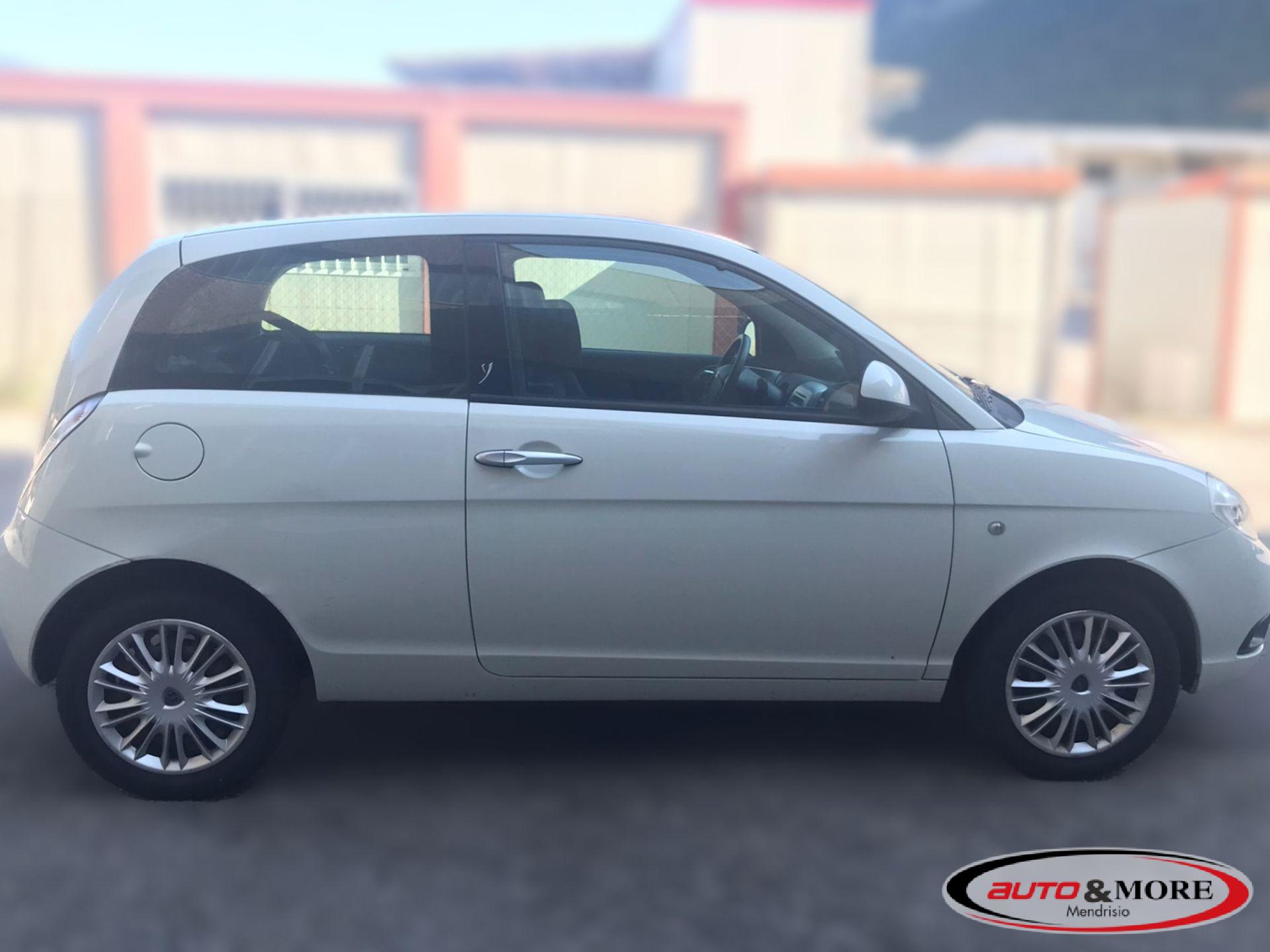 Lancia Ypsilon 1.2 Argento