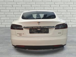 Tesla Model S  90 D