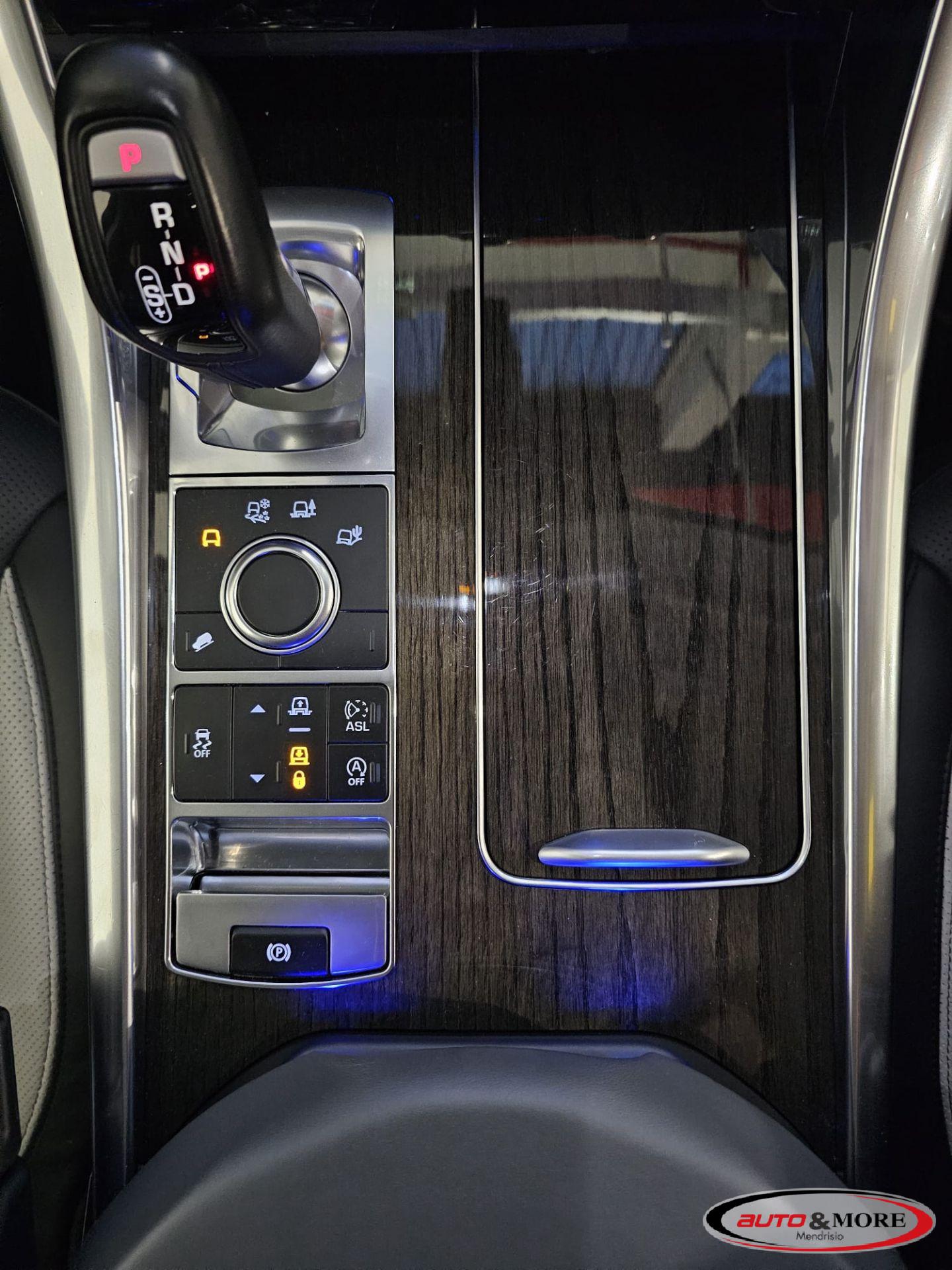 Land Rover   RR Sport Autobiography