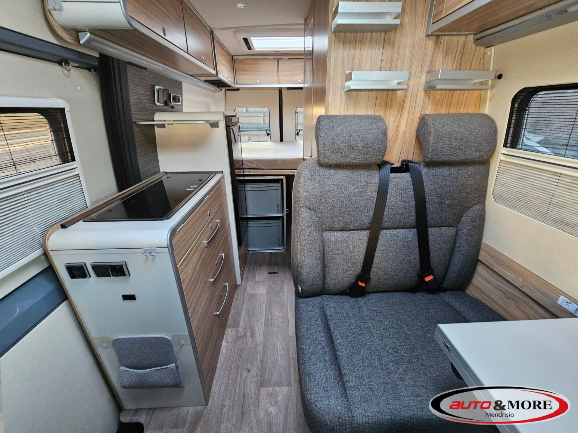 Mercedes-Benz   Hymer Gran Canyion 4×4