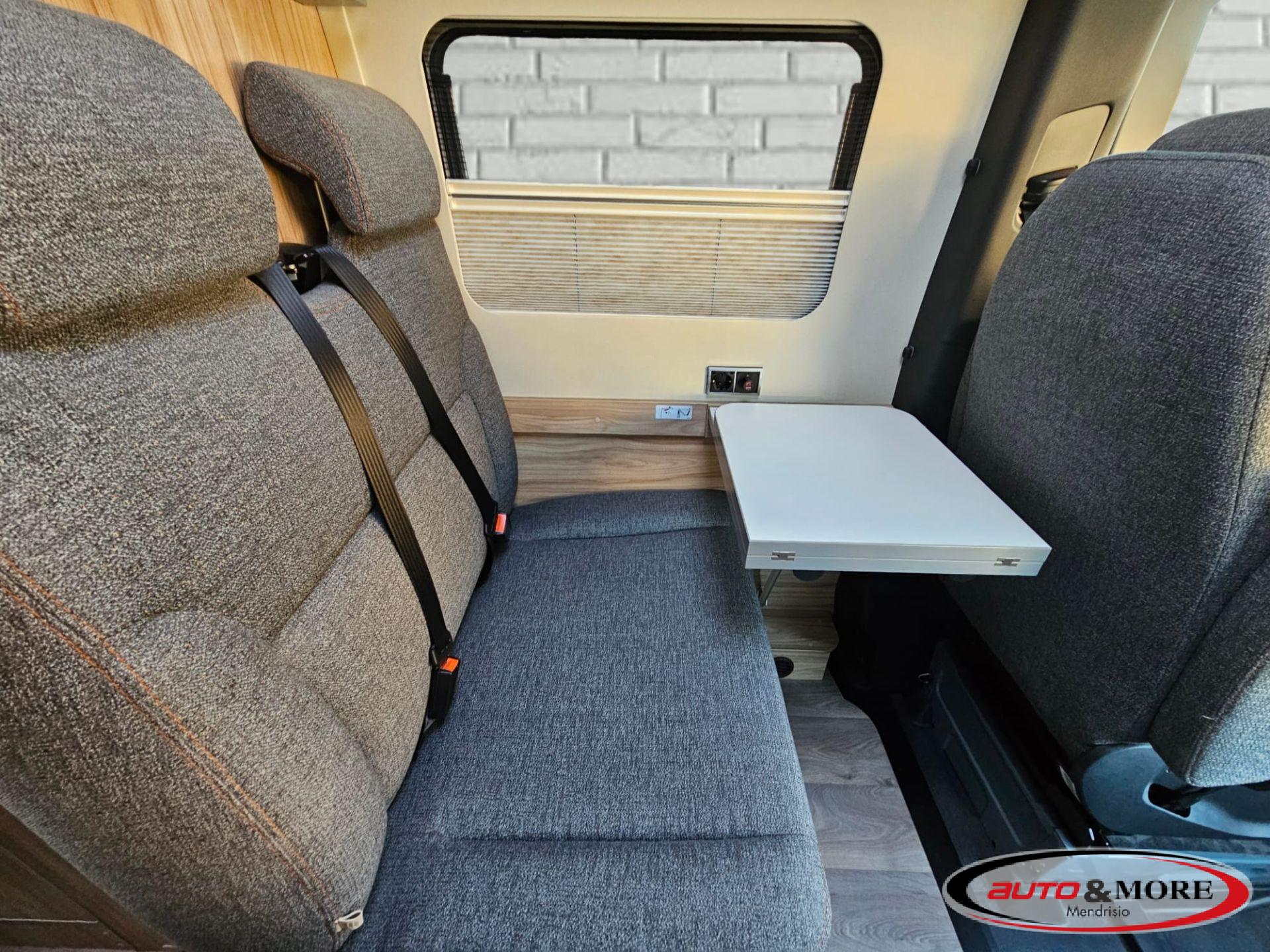 Mercedes-Benz   Hymer Gran Canyion 4×4