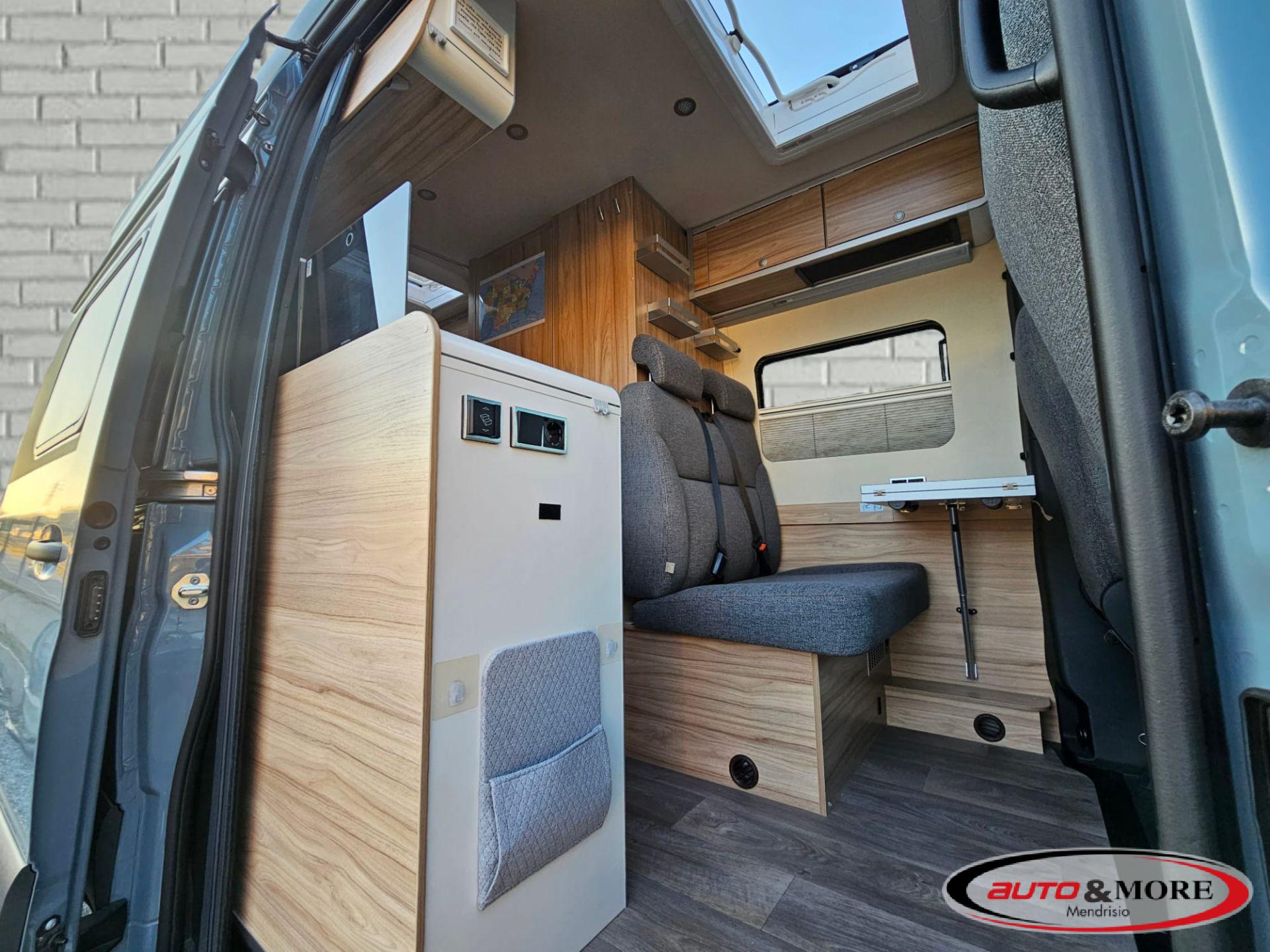 Mercedes-Benz   Hymer Gran Canyion 4×4