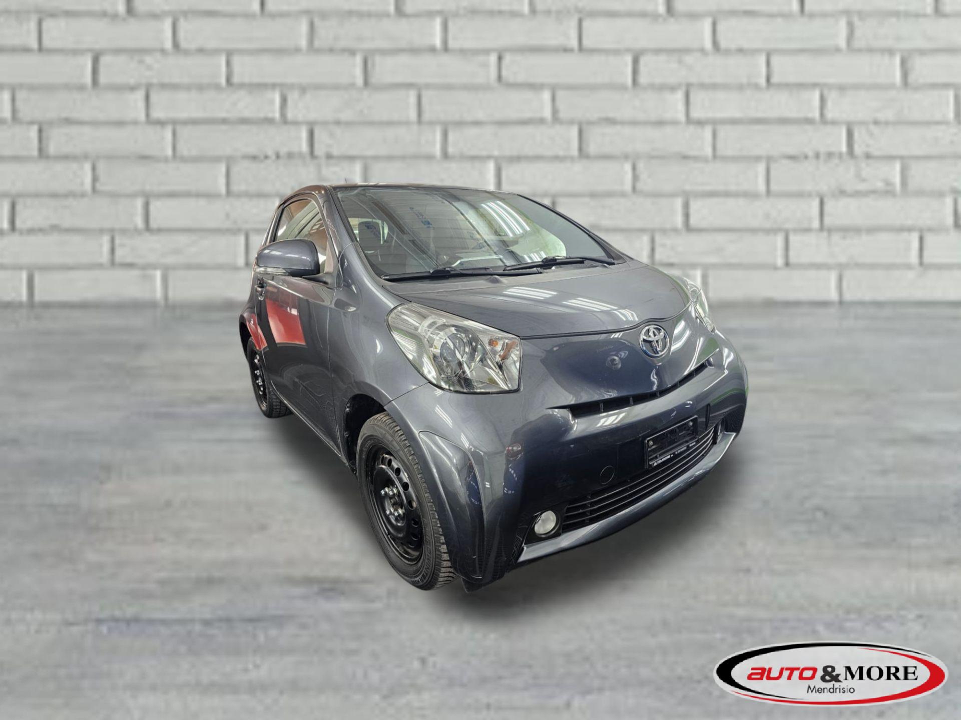 Toyota iQ