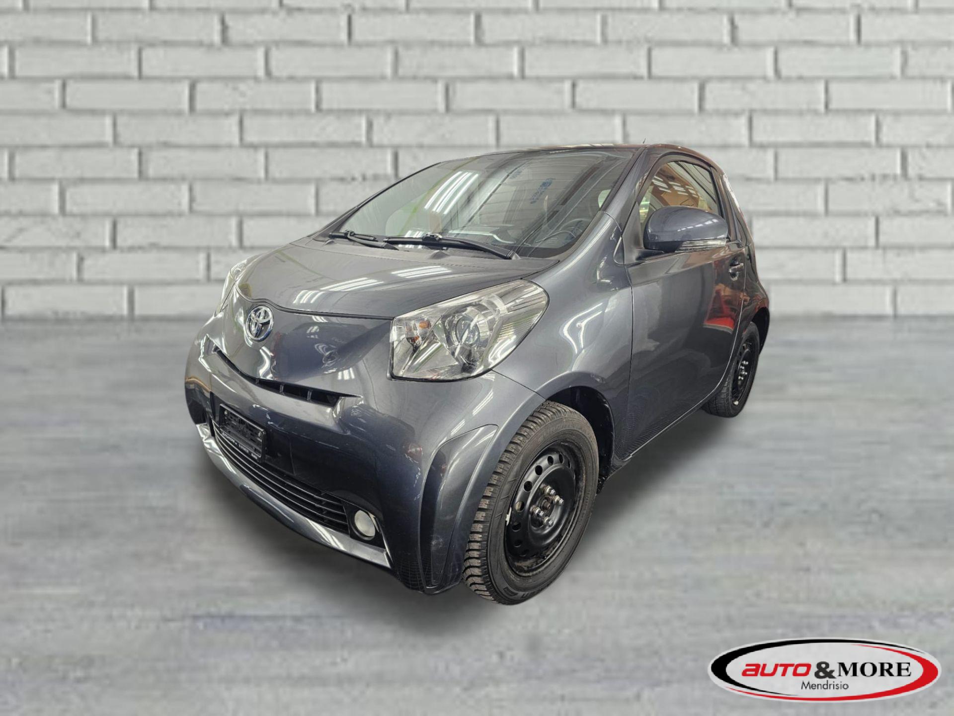 Toyota iQ