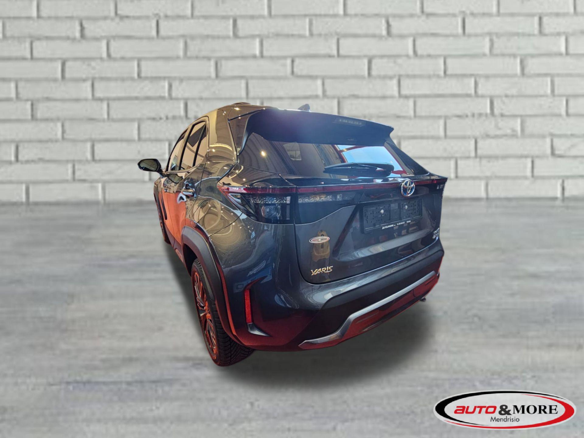 Toyota Yaris Cross 1.5 Hyb. 5p. E-CVT AWD-i Tr.