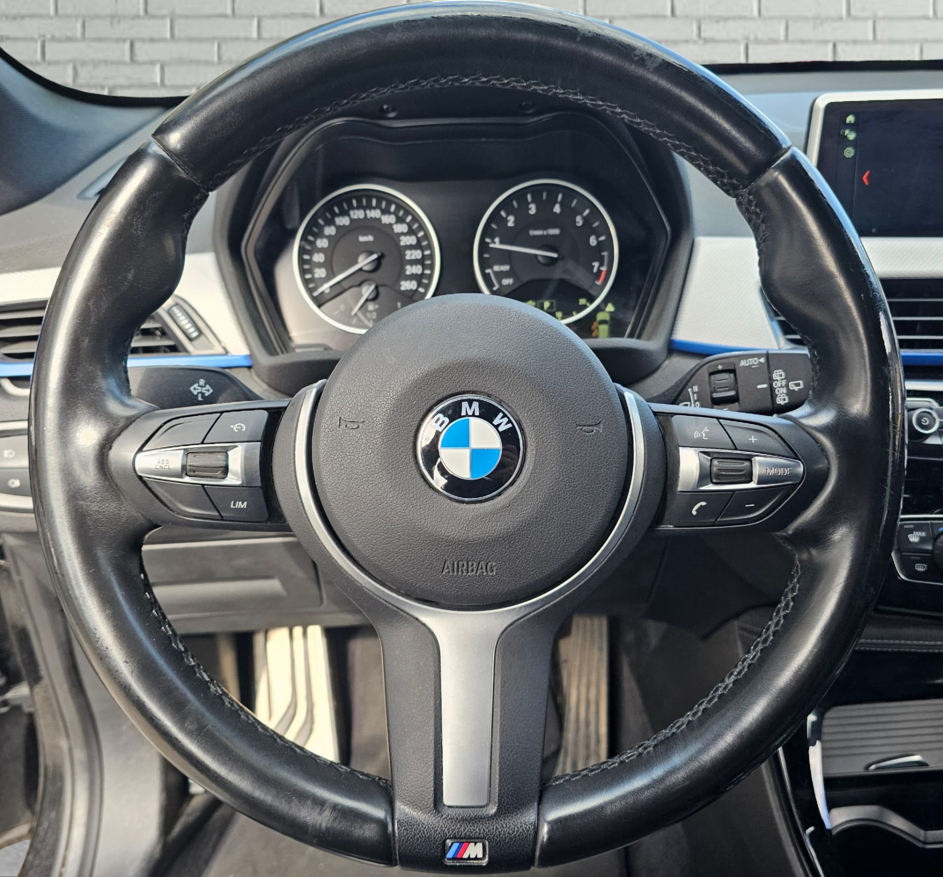 BMW X1  xDrive20i