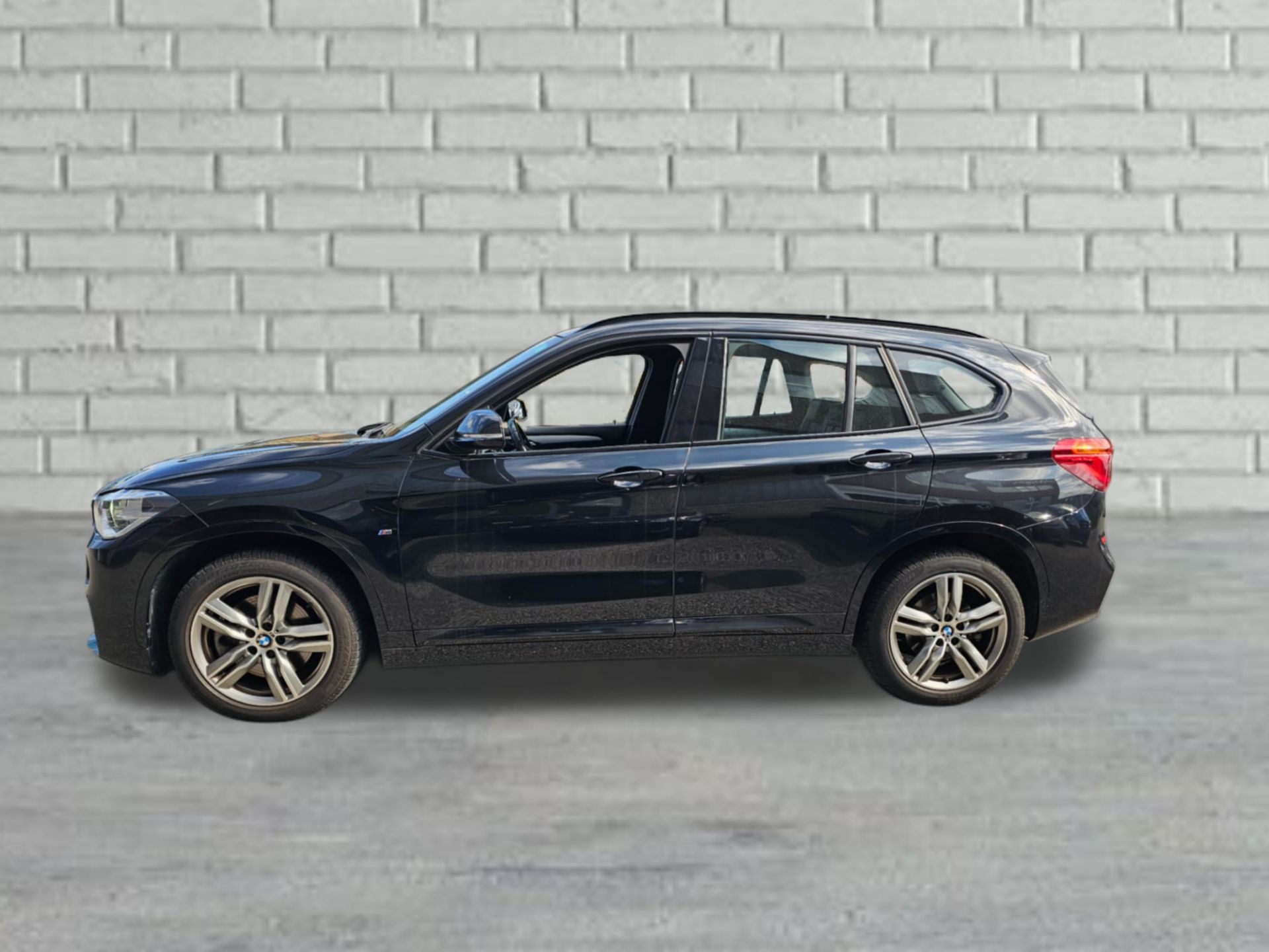 BMW X1  xDrive20i