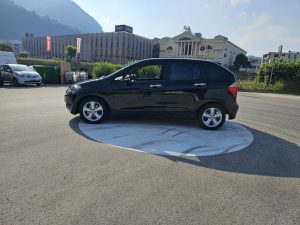 Honda FR-V