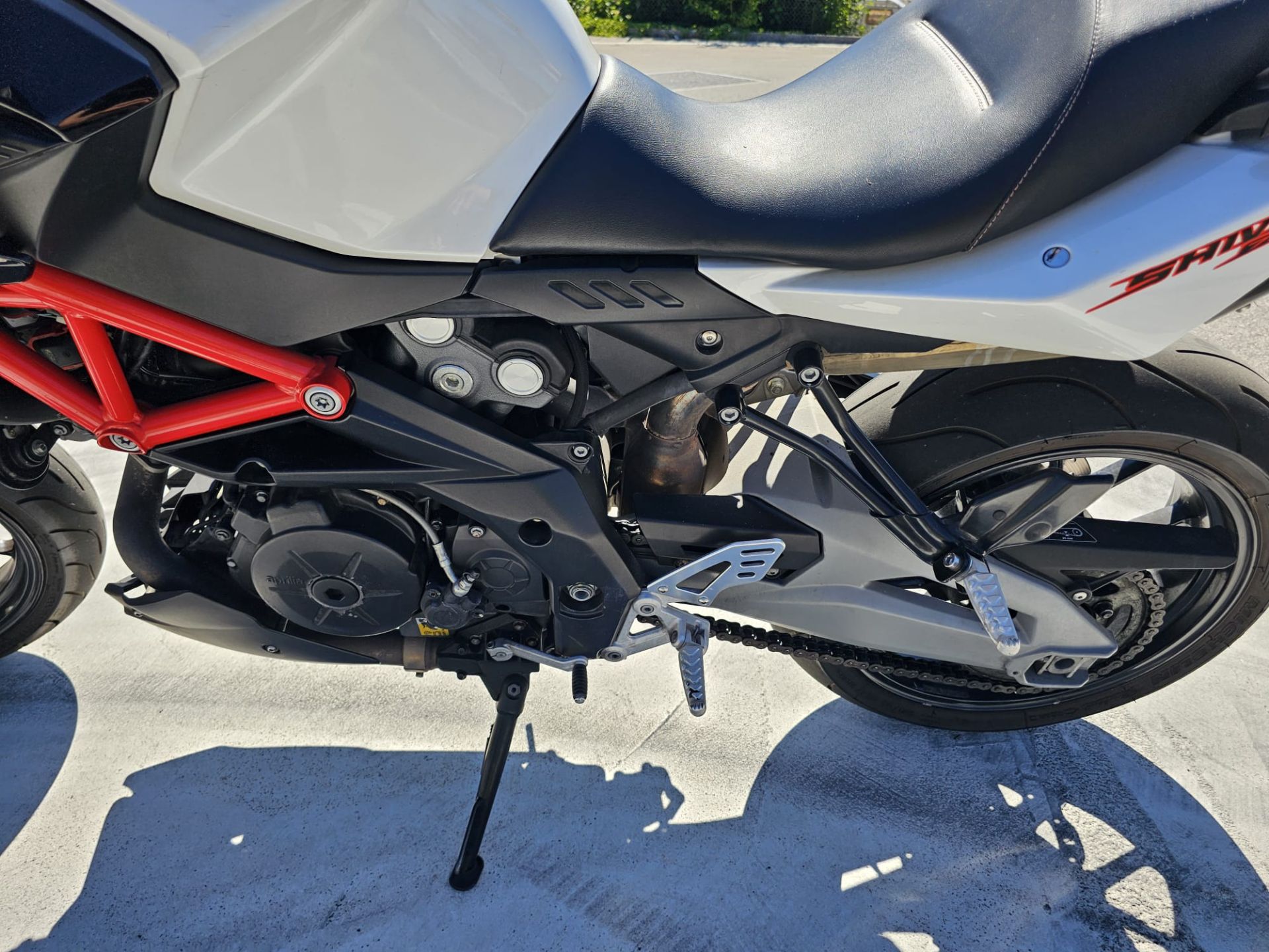 AC   Aprilia Shiver 750