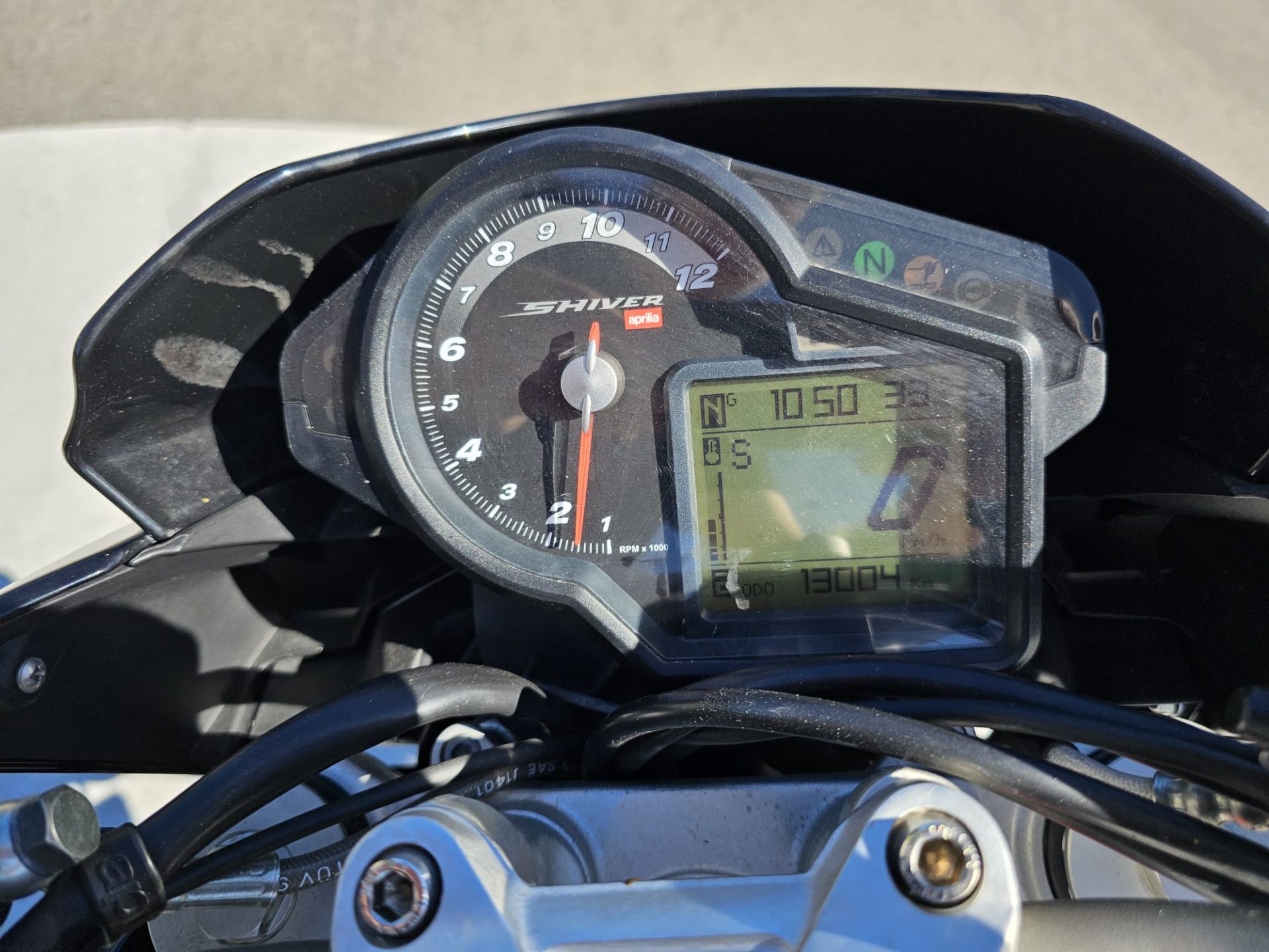 AC   Aprilia Shiver 750