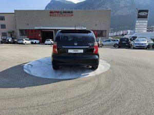 Honda FR-V