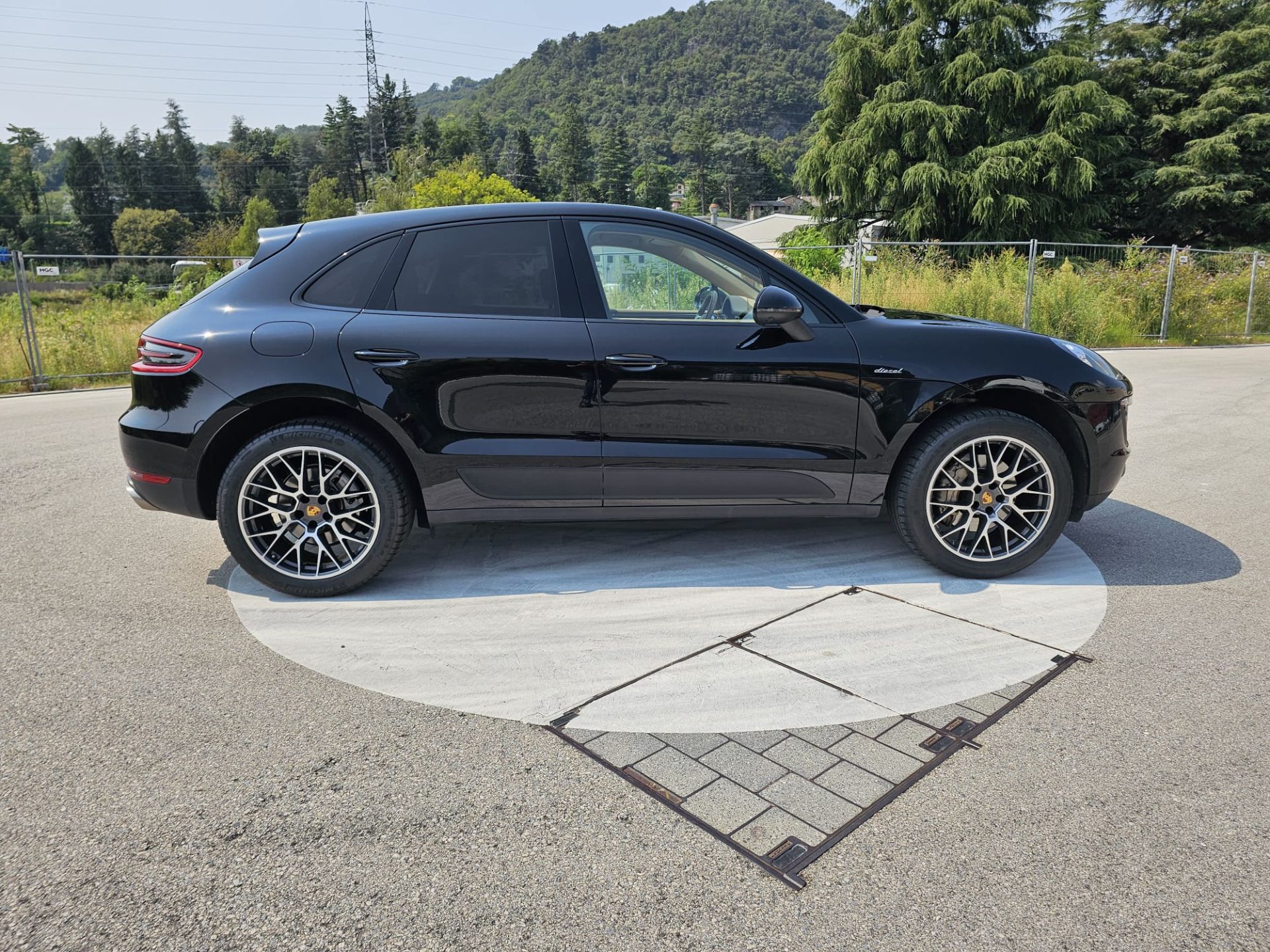 Porsche Macan  S