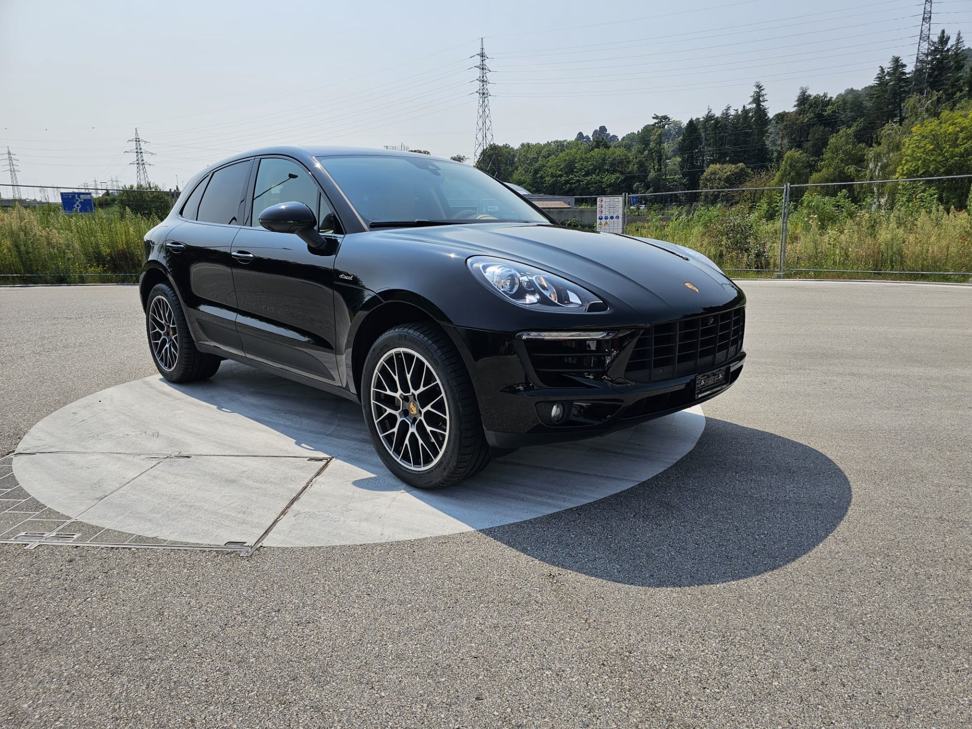 Porsche Macan  S