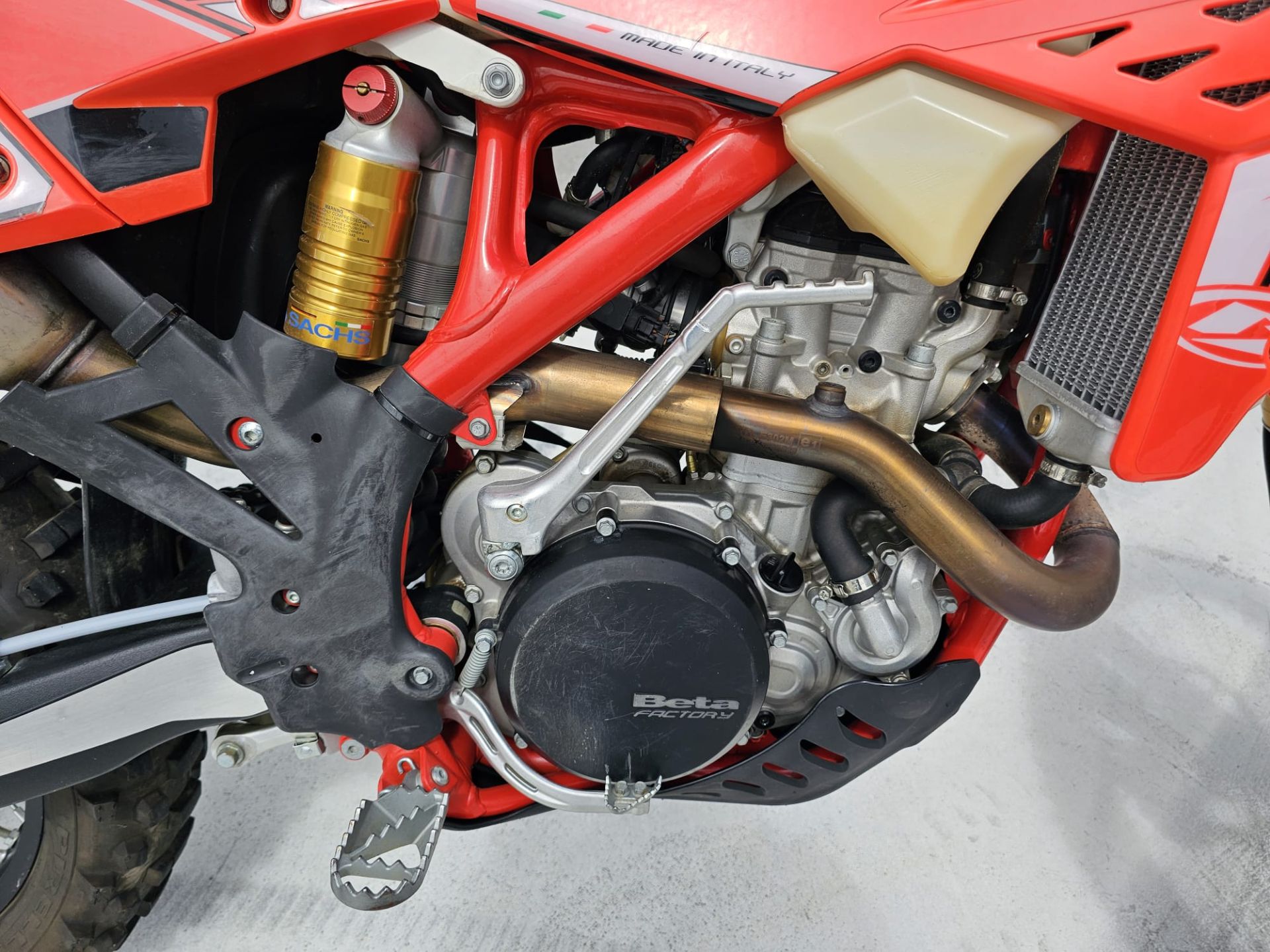 AC   Beta RR 4T 350 EFI