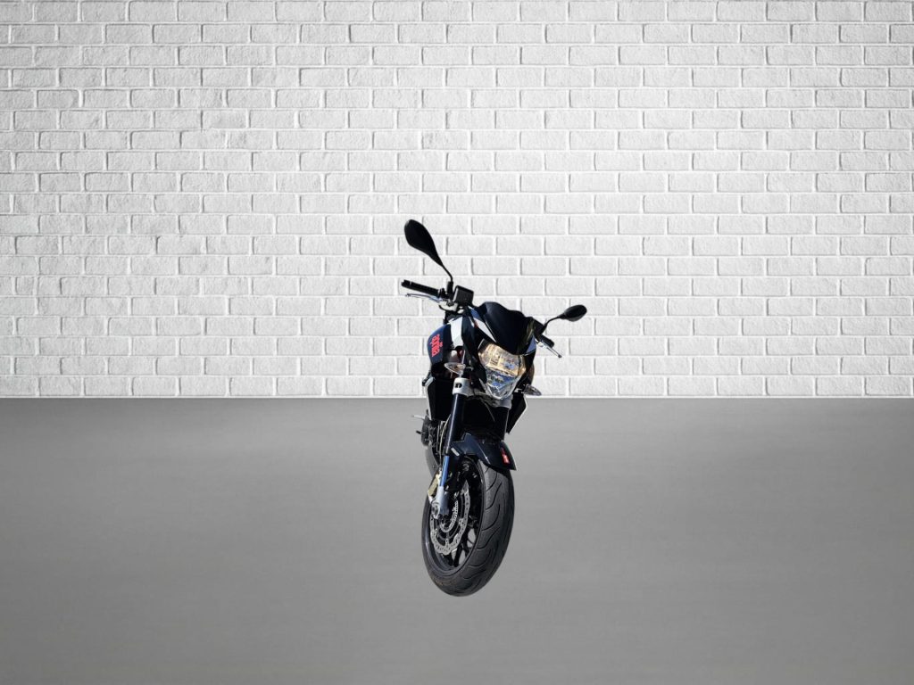 AC   Aprilia Shiver 750