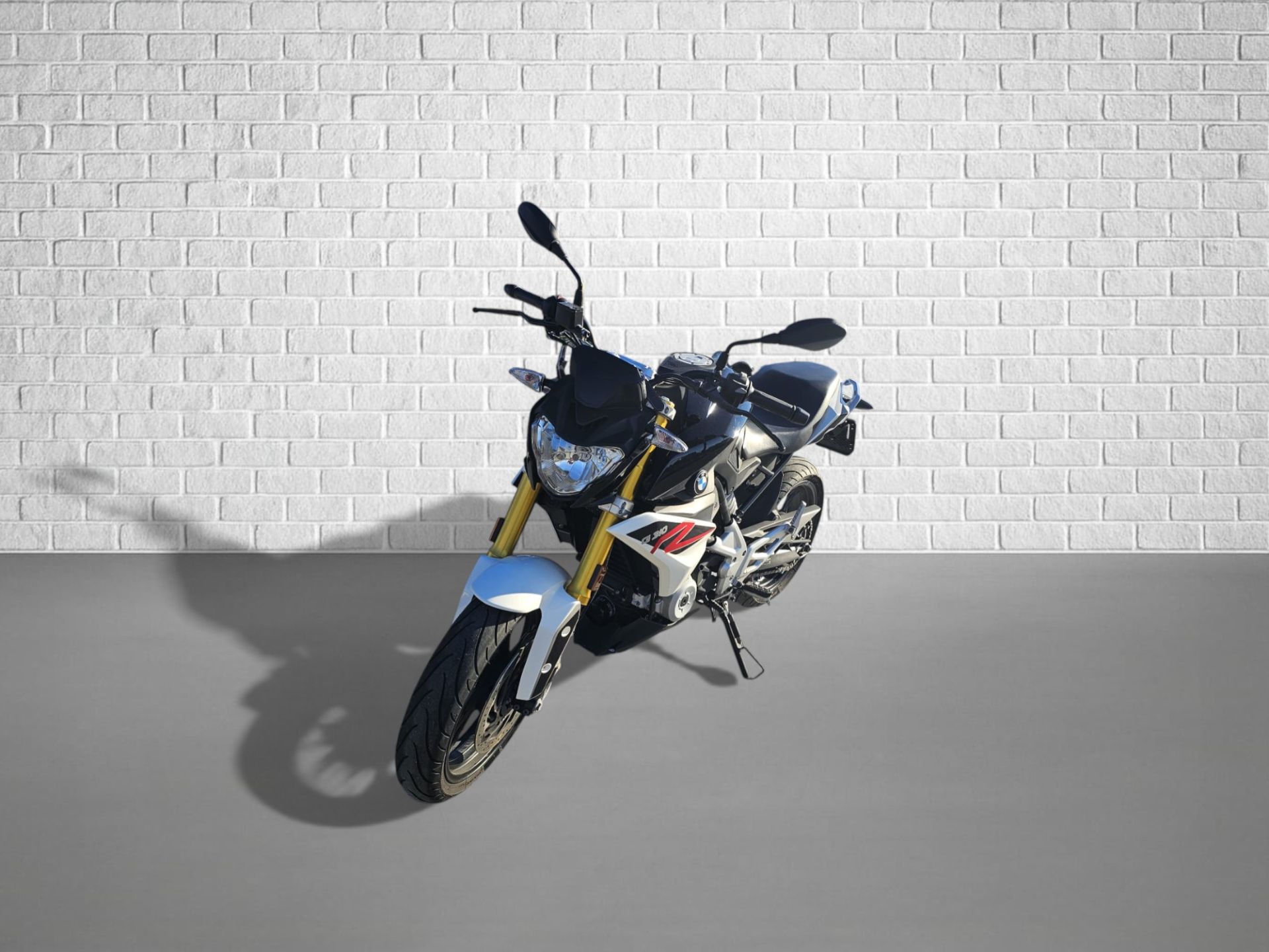 BMW   G 310 R
