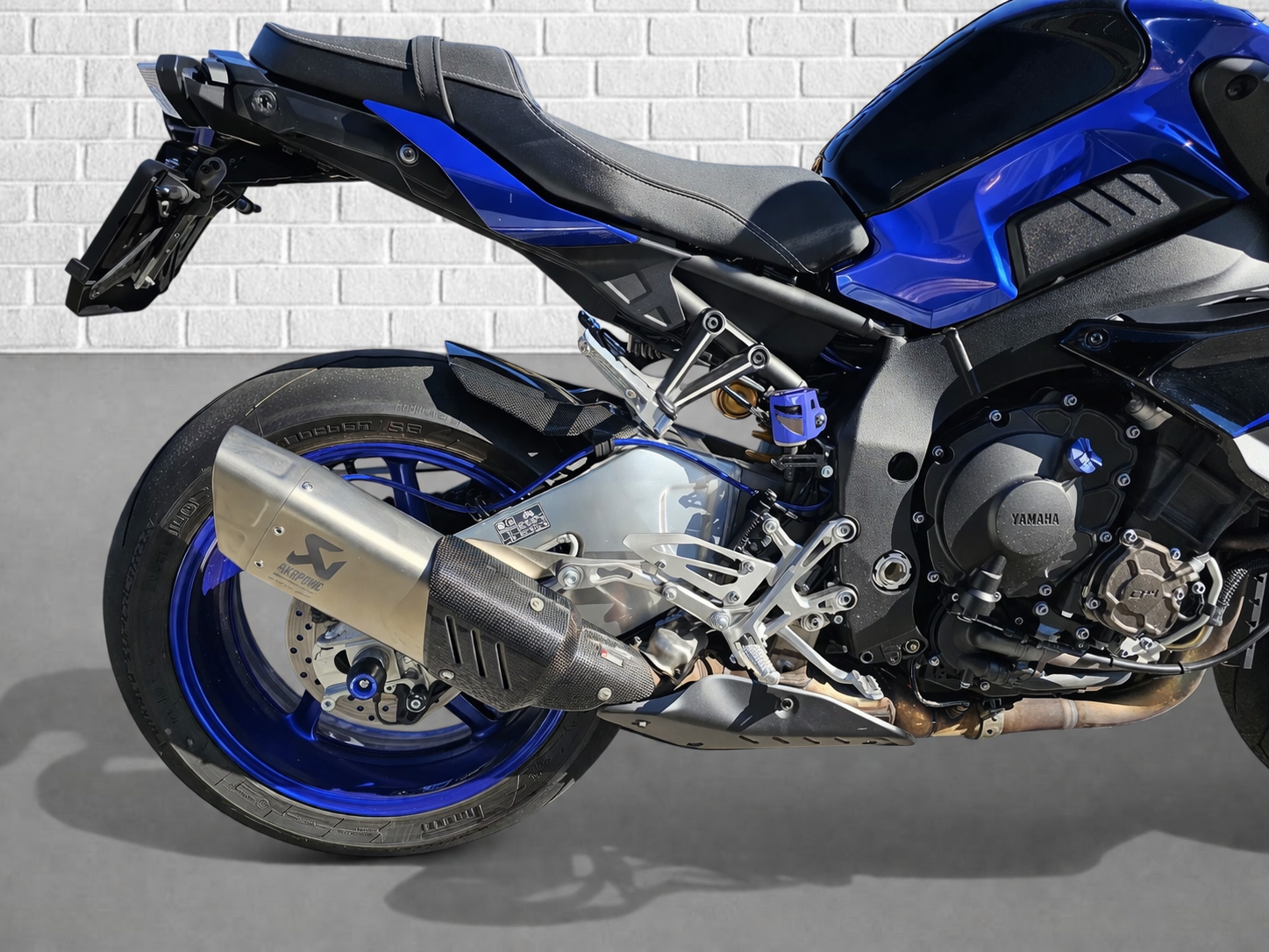 AC   Yamaha MT10SP