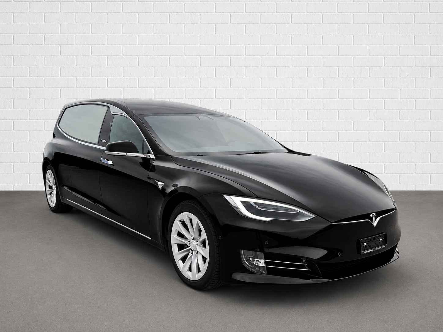 Tesla Model S  Carro Funebre