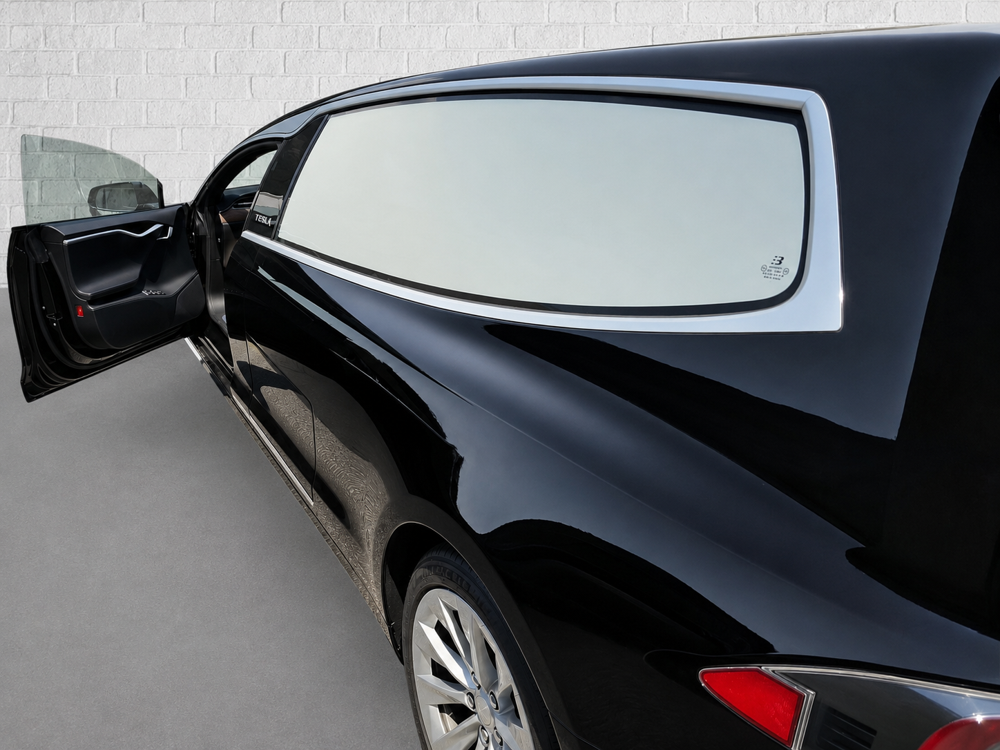 Tesla Model S  Carro Funebre