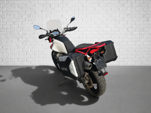 AC   Moto Guzzi V85 TT