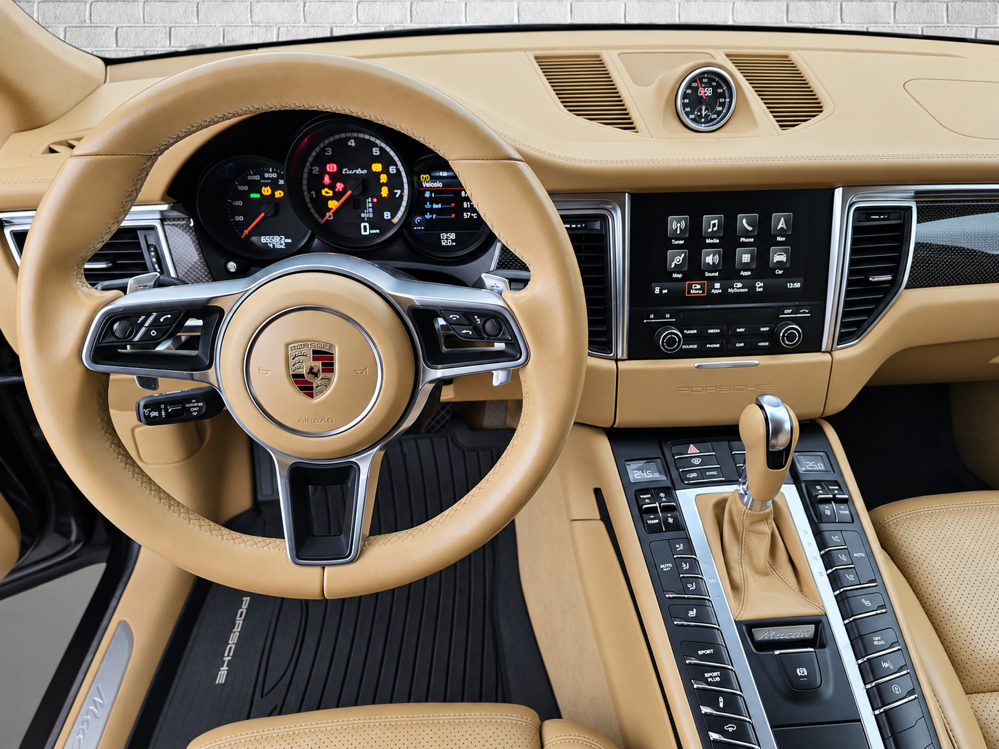 Porsche Macan  Turbo