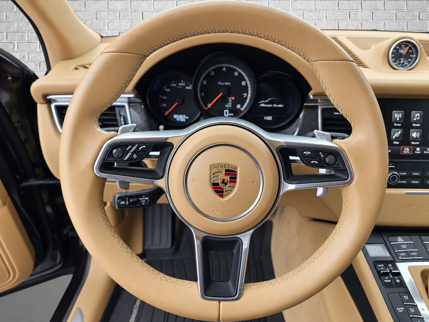 Porsche Macan  Turbo